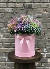 Цветочная композиция из Гипсофила и Розы в шляпной коробке #REPLACE_PRED# Тихвине