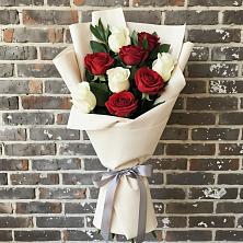 Букет цветов из:  Розы в Тихвине