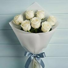 Букет 7 Белых роз Эдлесс Лав в Тихвине
