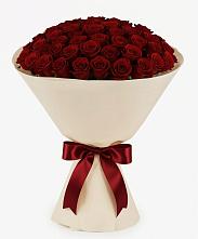 Букет 101 Бордовая роза Блэк Бакарра в Тихвине