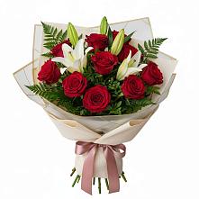 Букет цветов из:  Лилии и Розы в Тихвине