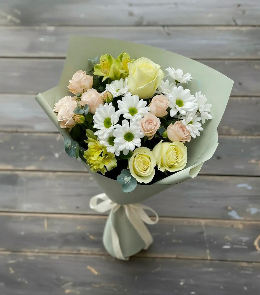 Букет цветов из: Альстромерии, Розы и Хризантемы в Тихвине