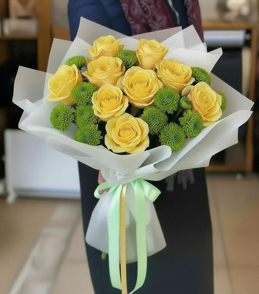 Букет цветов из: Хризантемы и Розы в Тихвине