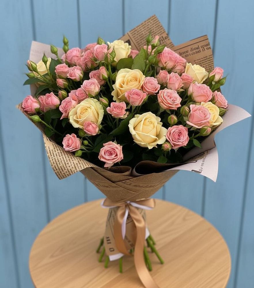 Букет цветов из: Розы в Тихвине