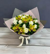 Букет цветов из:  Орхидеи и Розы #REPLACE_PRED# Тихвине