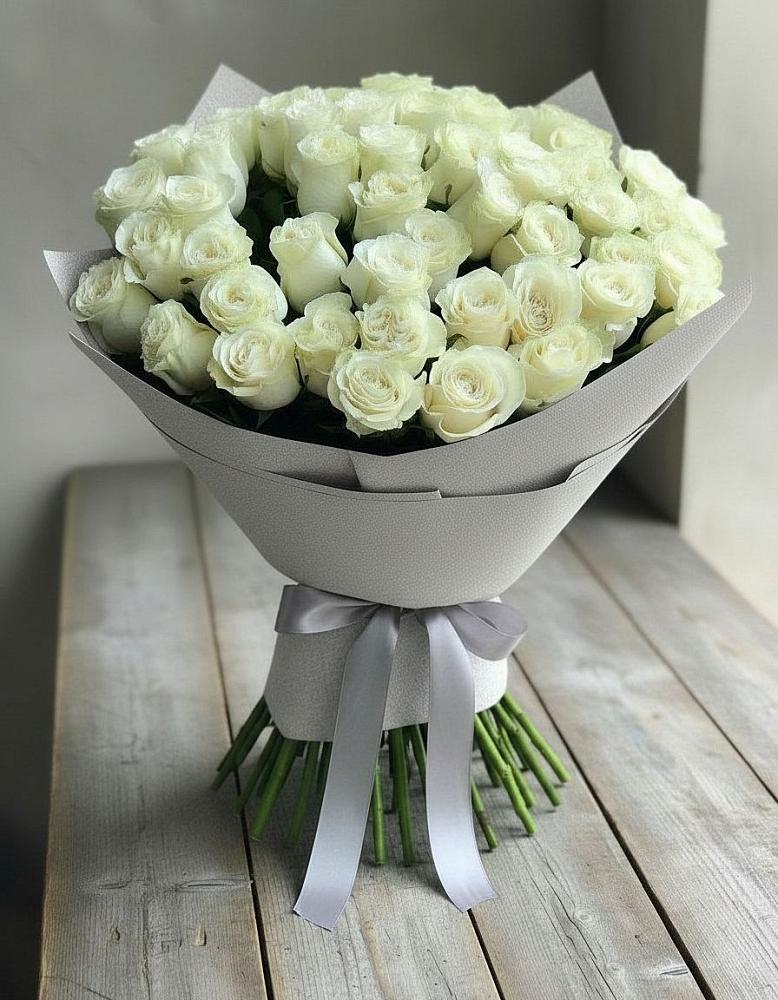 Букет 35 Белых роз в Тихвине