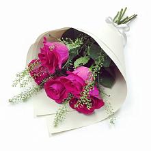 Букет цветов из:  Розы в Тихвине
