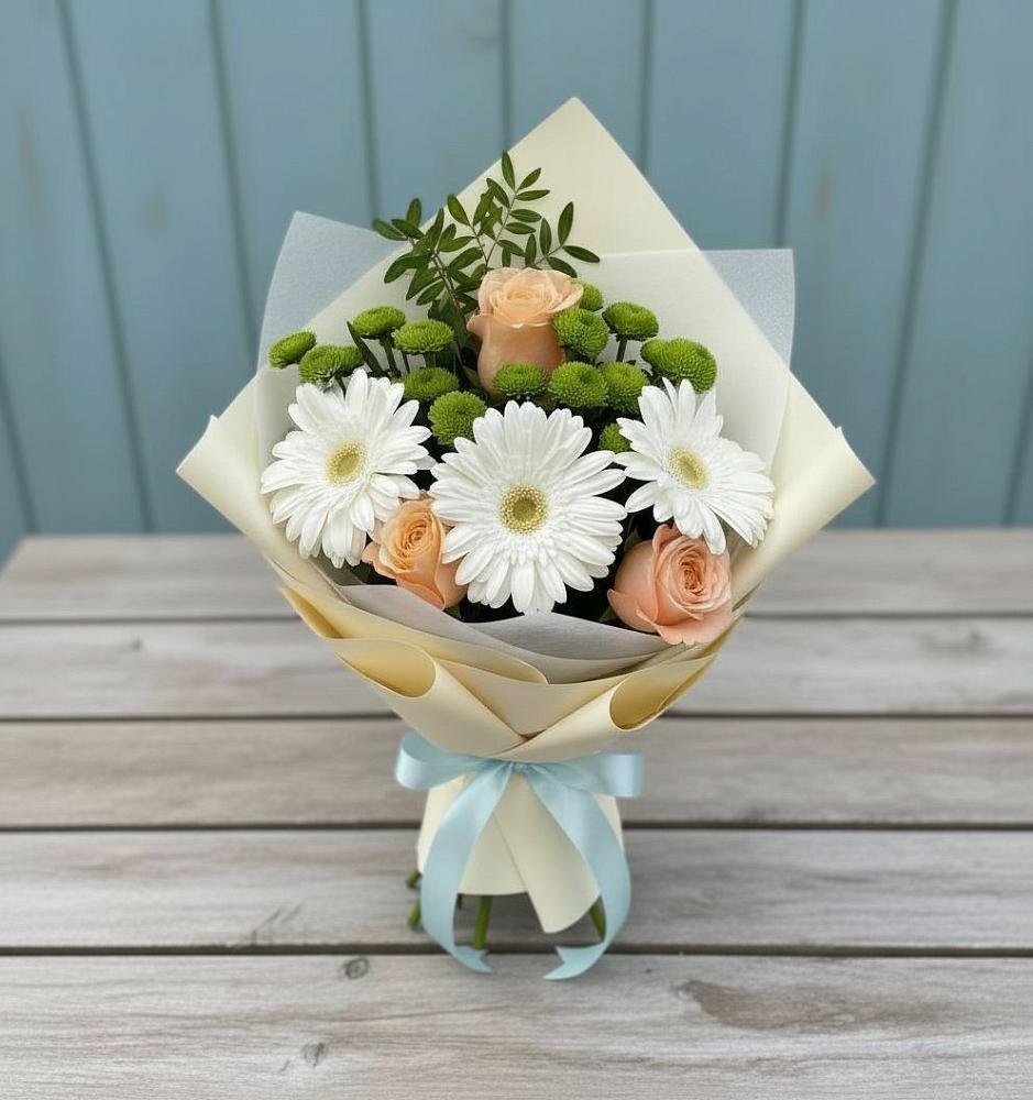 Букет цветов из: Герберы, Розы и Хризантемы в Тихвине