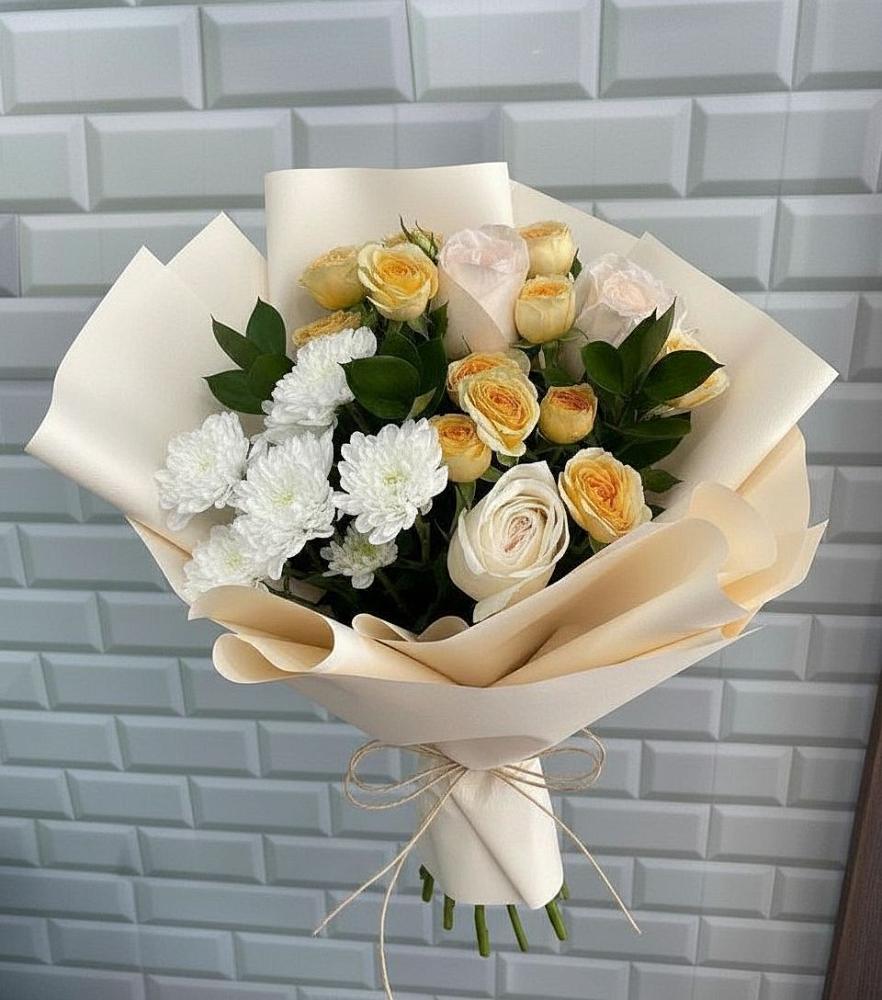 Букет цветов из: Розы и Хризантемы в Тихвине