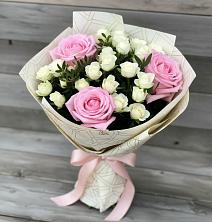Букет цветов из:  Розы в Тихвине
