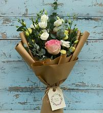 Букет цветов из:  Розы и Лизиантусы #REPLACE_PRED# Тихвине