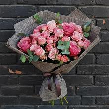 Букет цветов из:  Розы в Тихвине